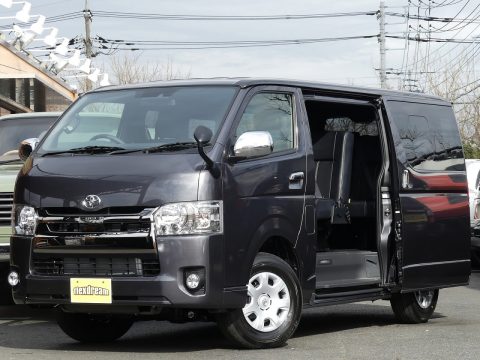 新車S-GLダークプライム２　４ナンバー８人乗り　グレーメタリック